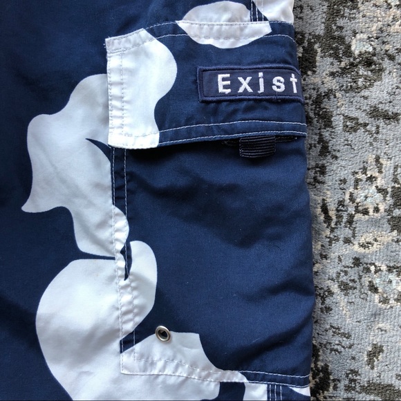 Exist “Supreme” Navy Blue Board Shorts Medium - Picture 4 of 6